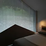 V&v Rentroom Design 4*