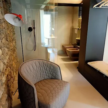 V&v Rentroom Design 4* Gignod