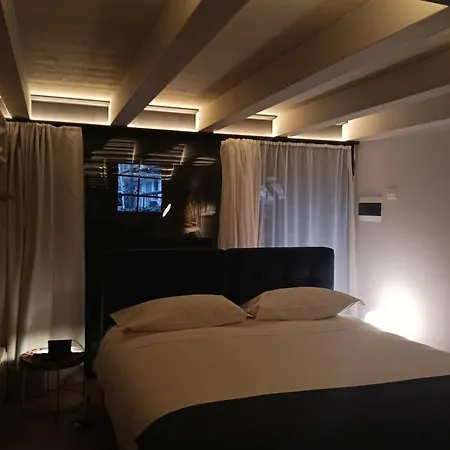 V&v Rentroom Design 4* Gignod