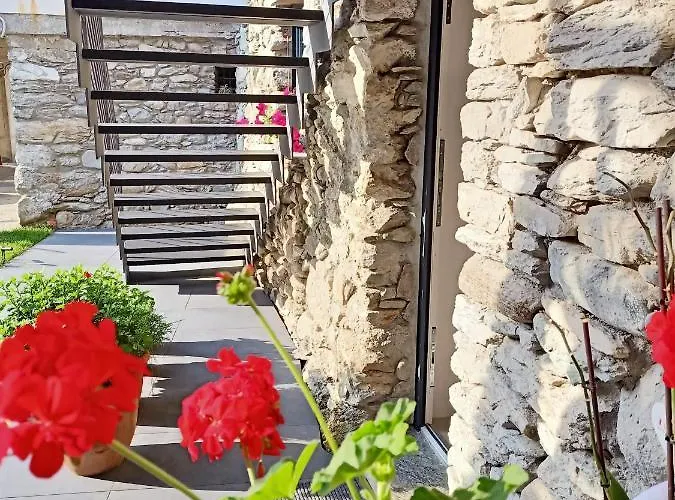 V&v Rentroom Design Guest house 4*