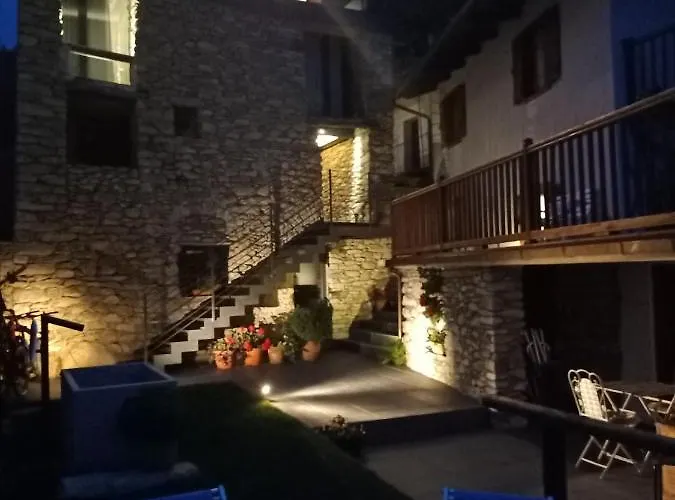 V&v Rentroom Design 4* Gignod